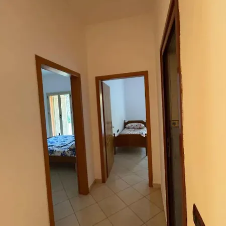 Pensión Dhoma Plazhi Xheviti