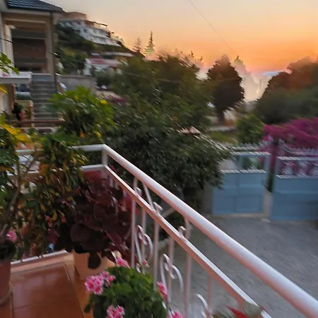 Pensión Dhoma Plazhi Xheviti Vlorë